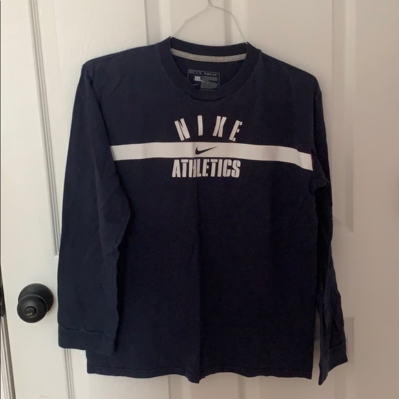 Nike Other - Long sleeve nike shirt